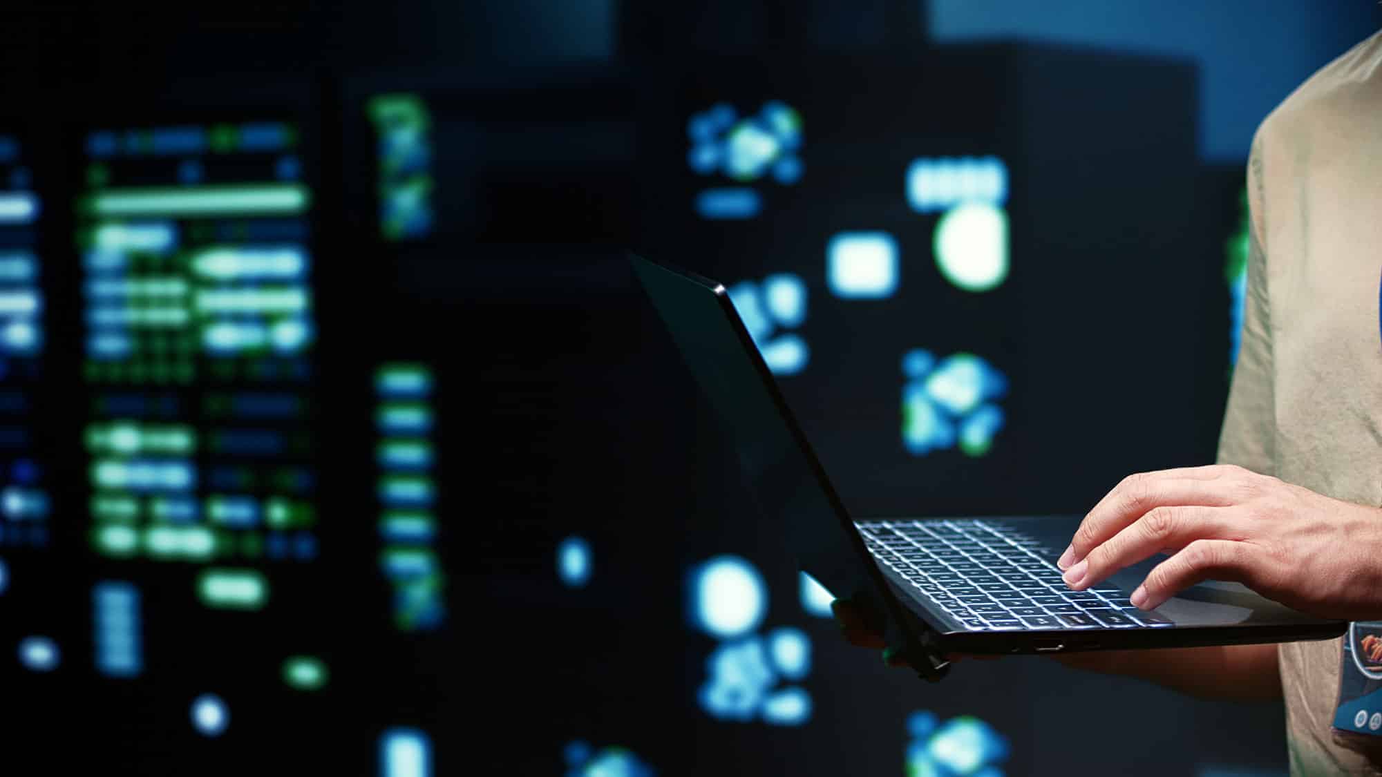Darstellung von professionellem Webhosting mit Servern, Sicherheit, Performance und Green Hosting.